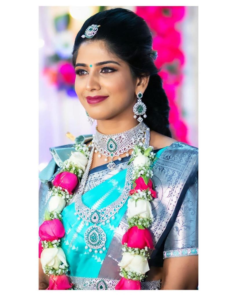 Luxuriant Firozi Banarasi Silk Saree With Stylish Blouse Piece