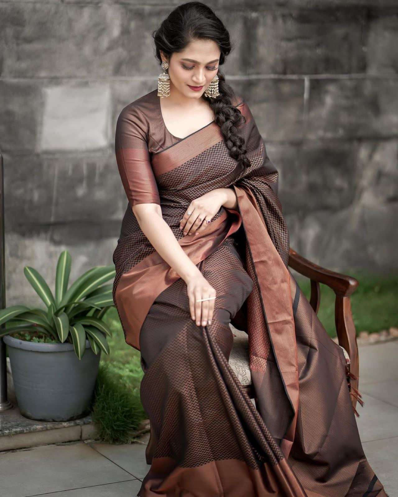 Splendid Brown Soft Silk Saree With Lissome Blouse Piece