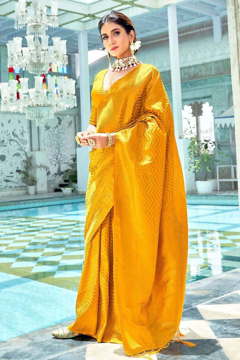 Elegant Yellow Soft Silk Saree With Lissome Blouse Piece