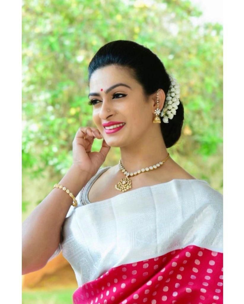 Precious Pink Soft Silk Saree With Lissome Blouse Piece