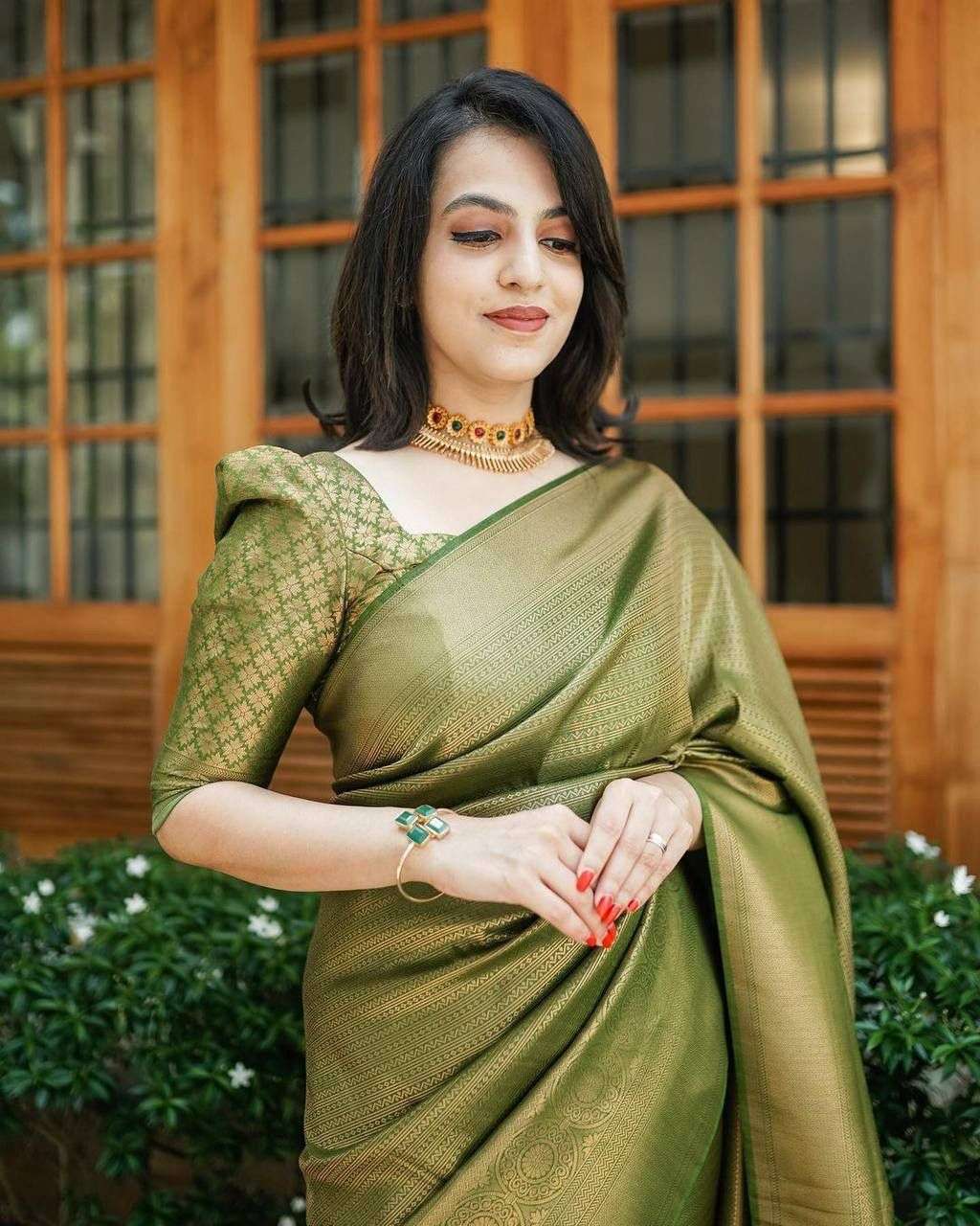 Graceful Green Kanjivaram Silk Saree With Delightful Blouse Piece