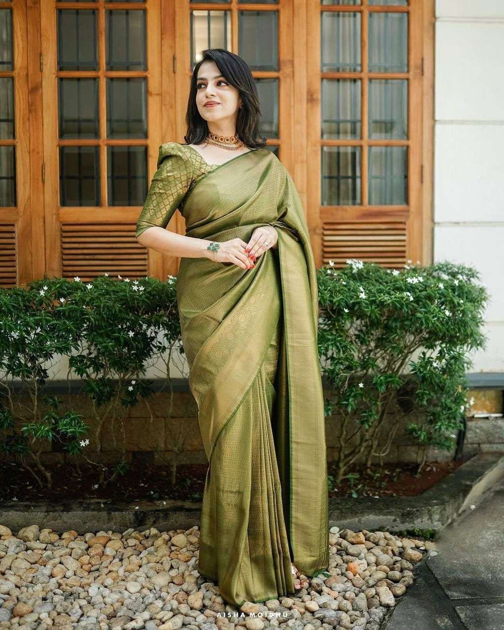 Graceful Green Kanjivaram Silk Saree With Delightful Blouse Piece