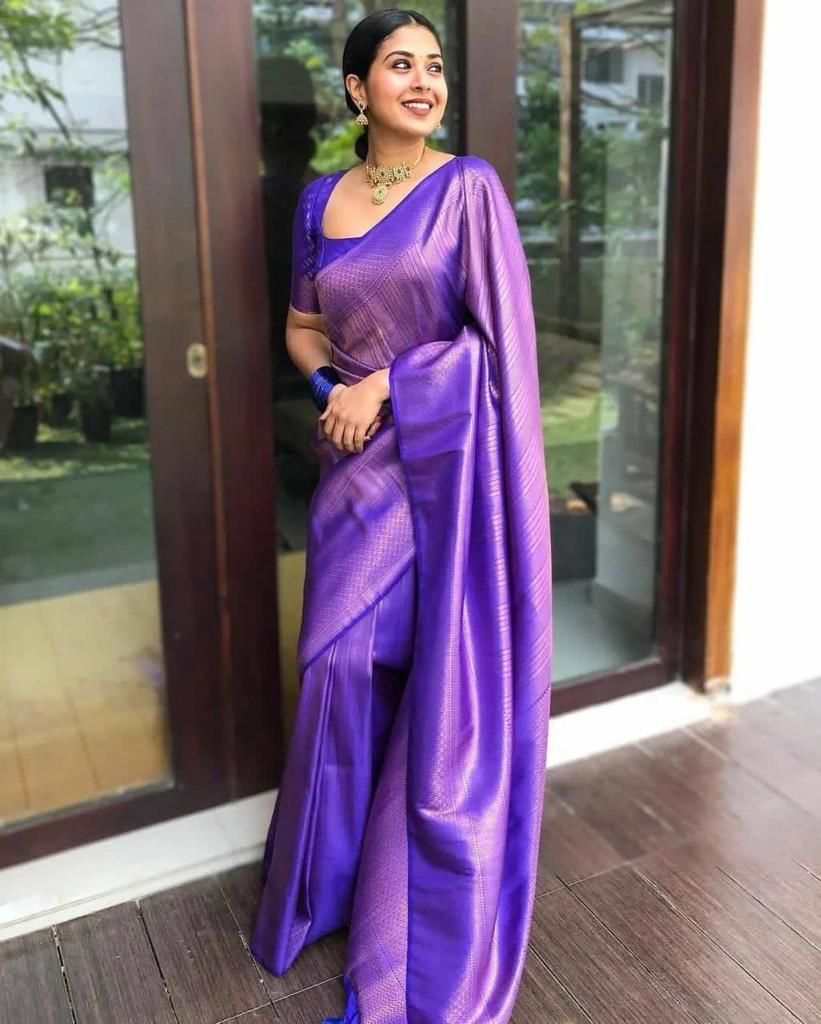 Tranquil Blue Kanjivaram Silk Saree With Regal Blouse Piece