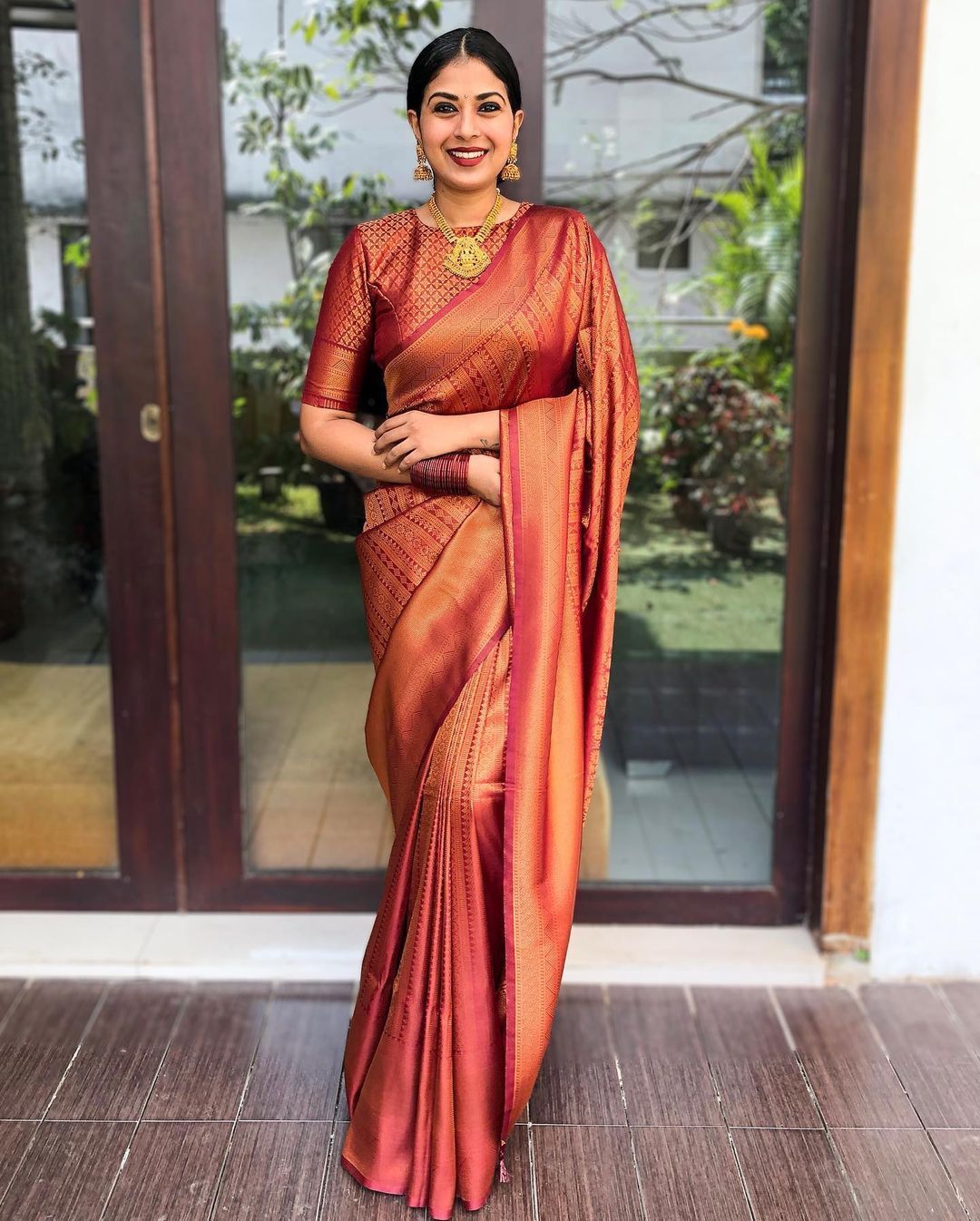 Serene Wine Kanjivaram Silk Saree With Incredible Blouse Piece