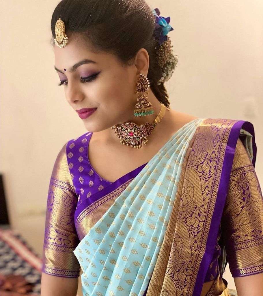 Fashionable Firozi Banarasi Silk Saree With Captivating Blouse Piece