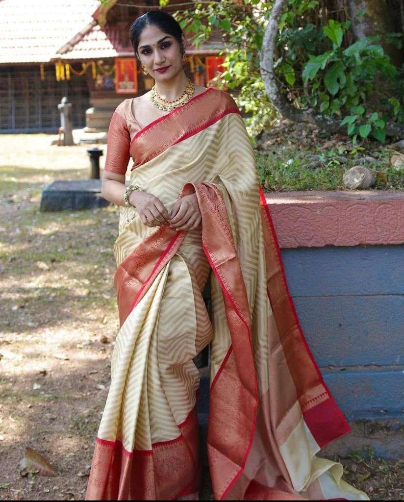 Aesthetic Cream Soft Silk Saree With Gratifying Blouse Piece