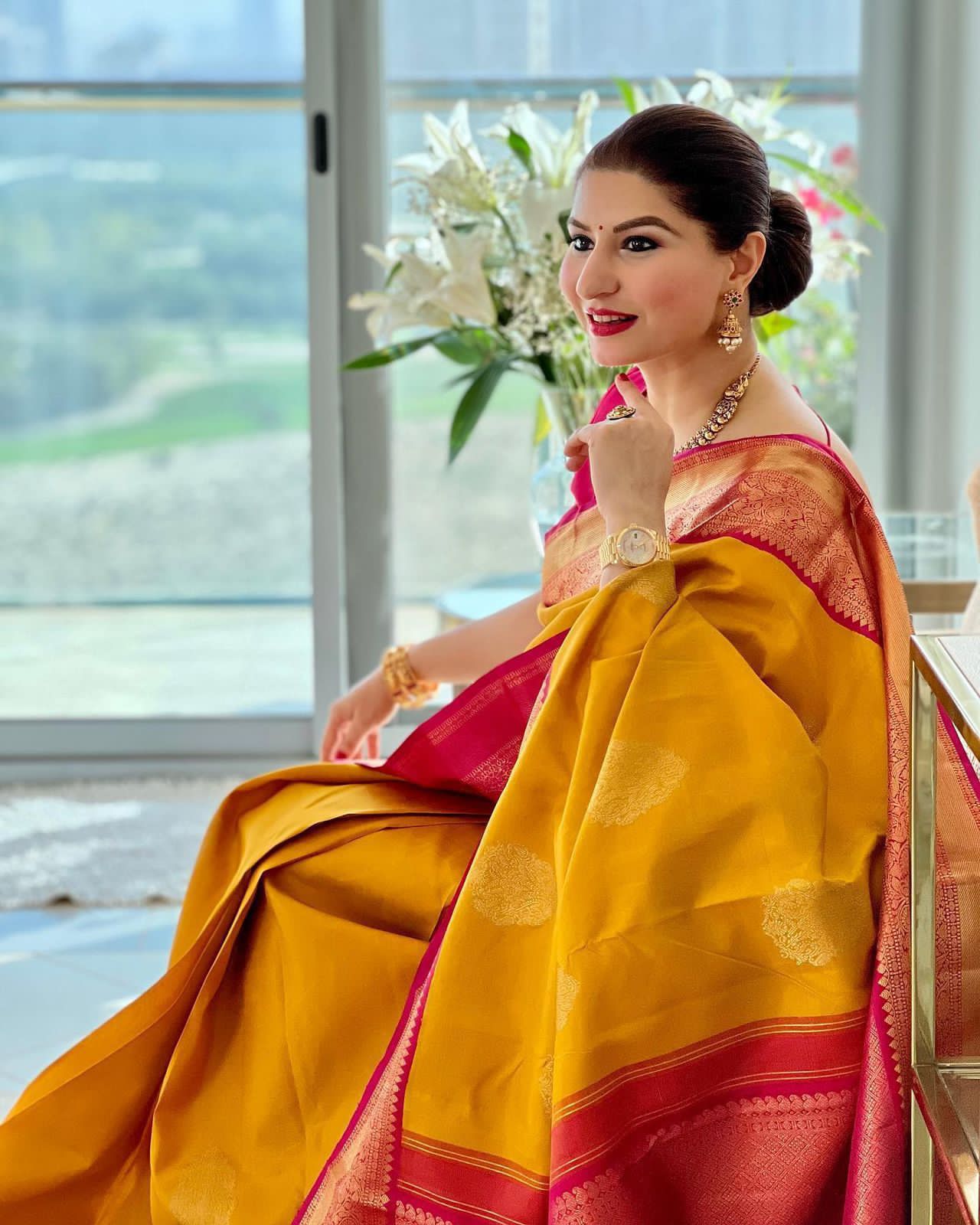 Impressive Yellow Banarasi Silk Saree With Electrifying Blouse Piece