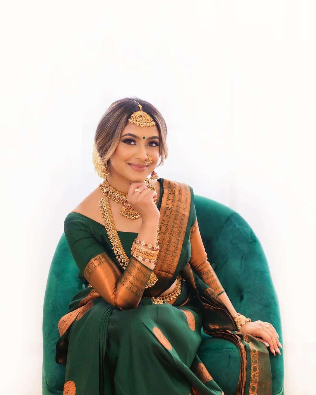 Glamorous Green Banarasi Silk Saree With Indelible Blouse Piece