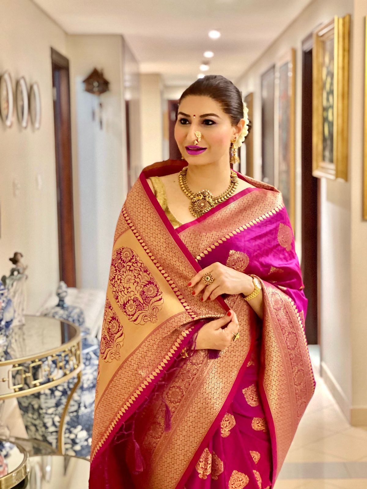 Gratifying Pink Banarasi Silk Saree With Pleasurable Blouse Piece