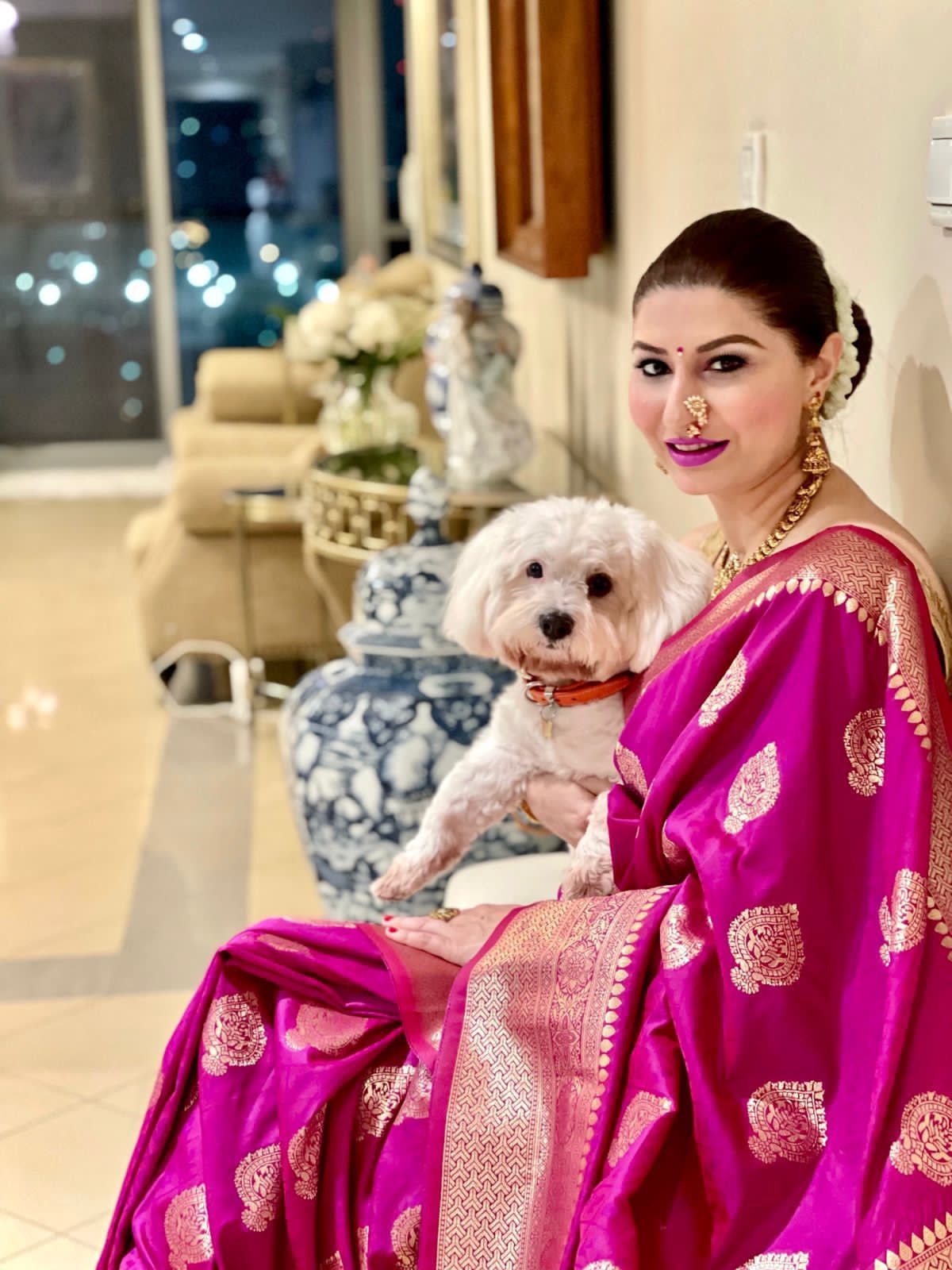 Gratifying Pink Banarasi Silk Saree With Pleasurable Blouse Piece