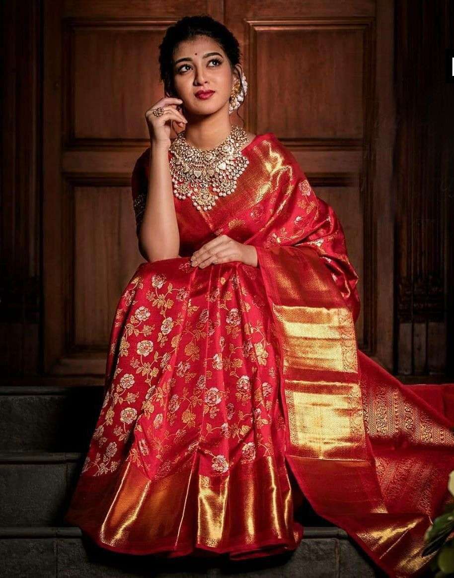 Polished Red Banarasi Silk Saree With Excellent Blouse Piece