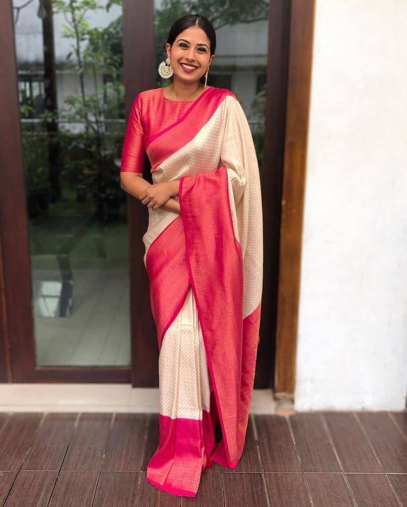 Luminous Off White Soft Silk Saree With Unique Blouse Piece