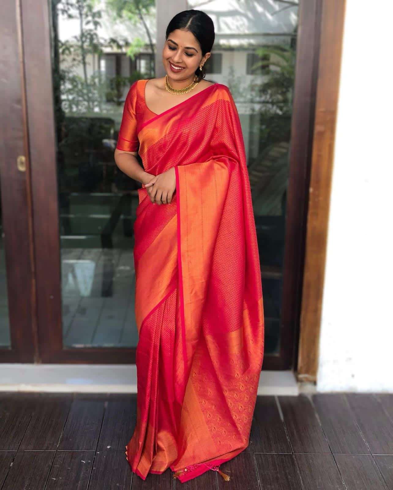 Deluxe Pink Soft Silk Saree With Nemesis Blouse Piece