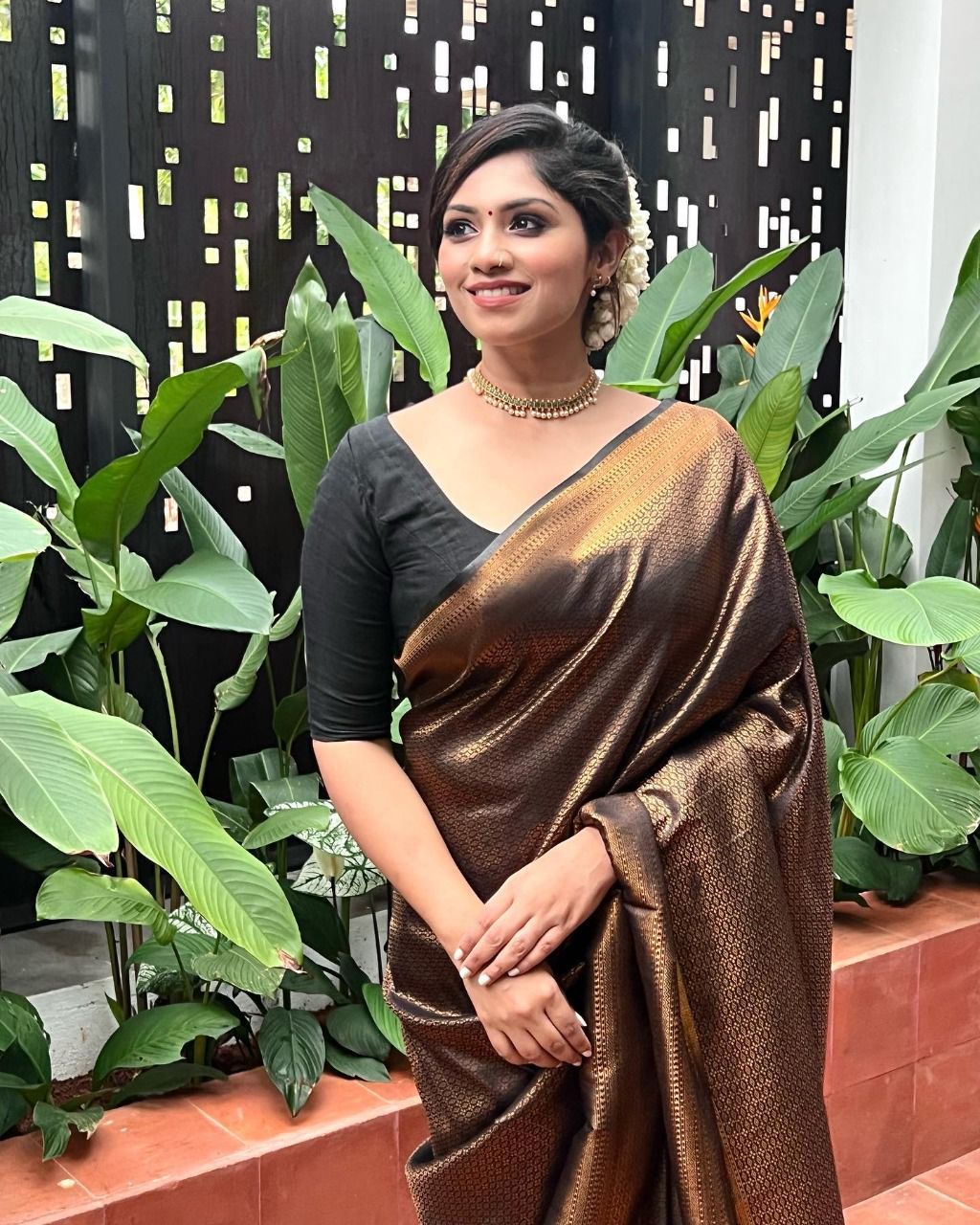 Ethereal Black Soft Silk Saree With Breathtaking Blouse Piece