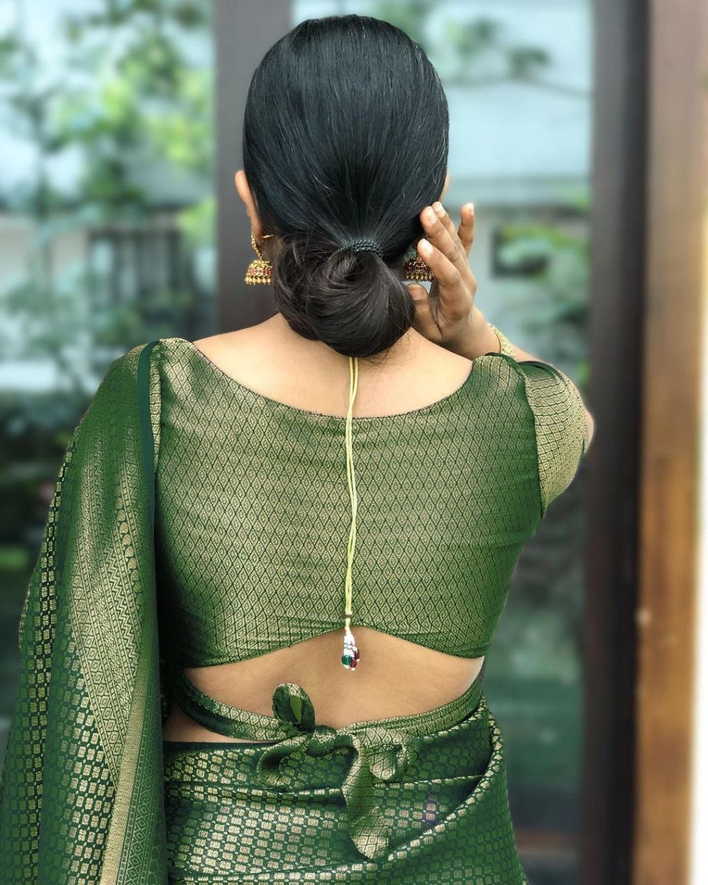 Glorious Green Soft Silk Saree With Joyful Blouse Piece