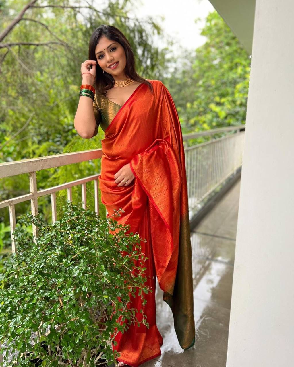 Refined Red Kanjivaram Silk Saree With Opulent Blouse Piece