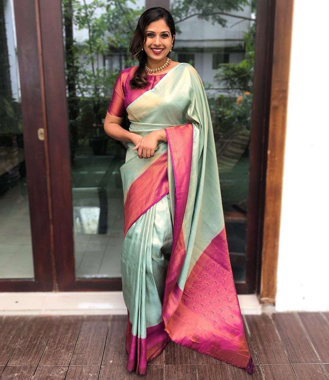 Refined Sea Green Soft Silk Saree With Unique Blouse Piece