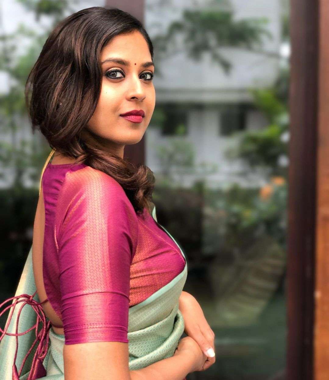 Refined Sea Green Soft Silk Saree With Unique Blouse Piece