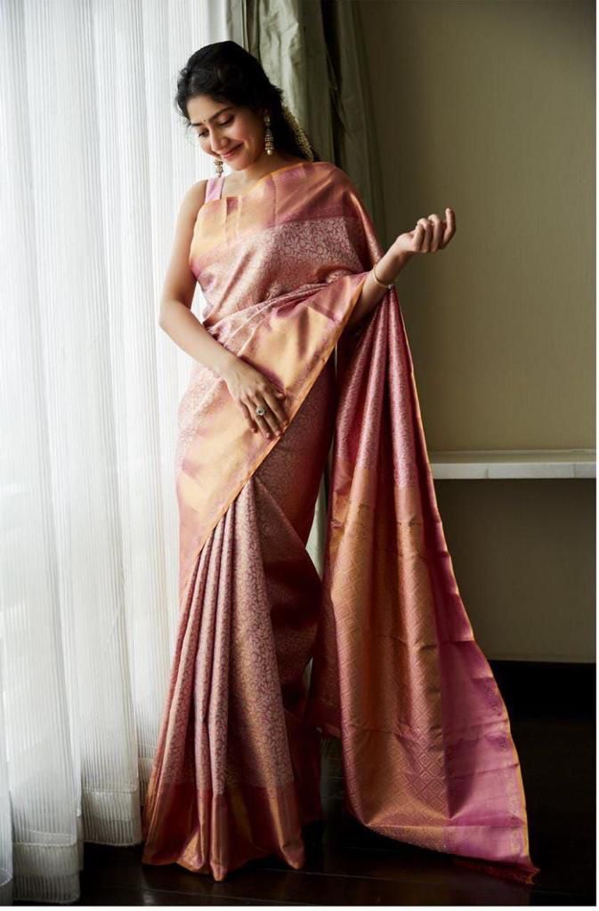 Graceful Pink Banarasi Silk Saree With Supreme Blouse Piece