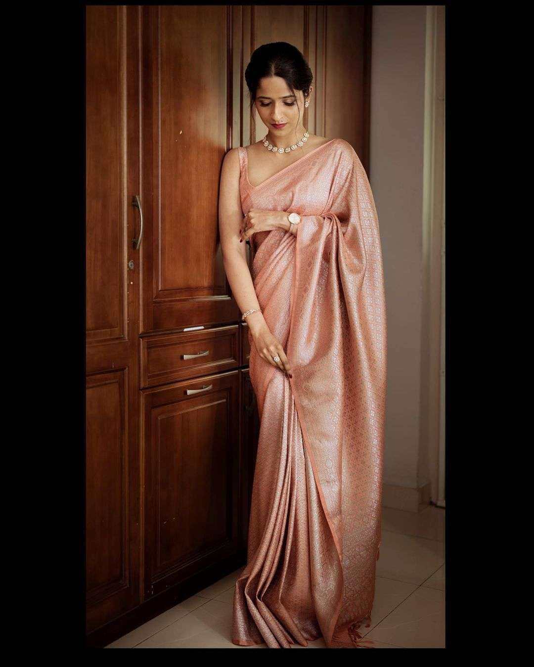 Trendy Peach Soft Silk Saree With Lovely Blouse Piece