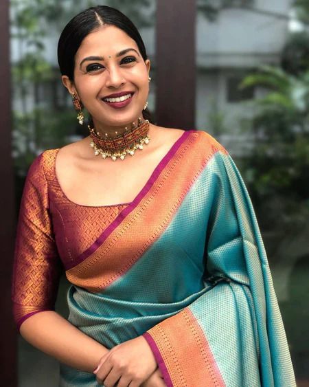 Enthralling Firozi Soft Silk Saree With Snazzy Blouse Piece
