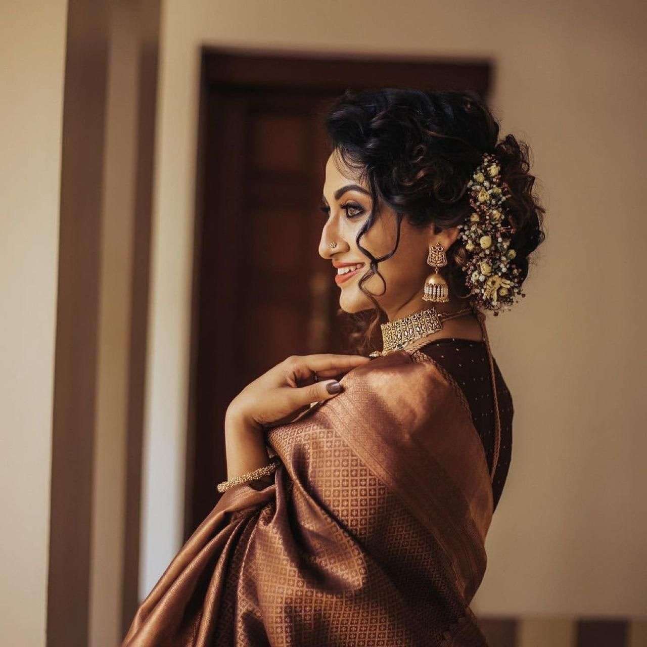 Captivating Brown Kanjivaram Silk Saree With Luxuriant Blouse Piece