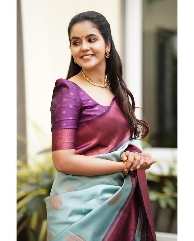 Phenomenal Sky Banarasi Silk Saree With Seraglio Blouse Piece