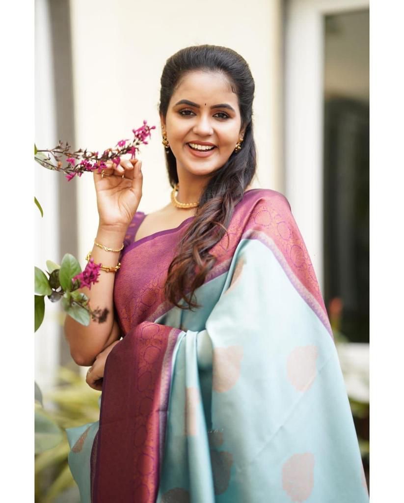 Phenomenal Sky Banarasi Silk Saree With Seraglio Blouse Piece