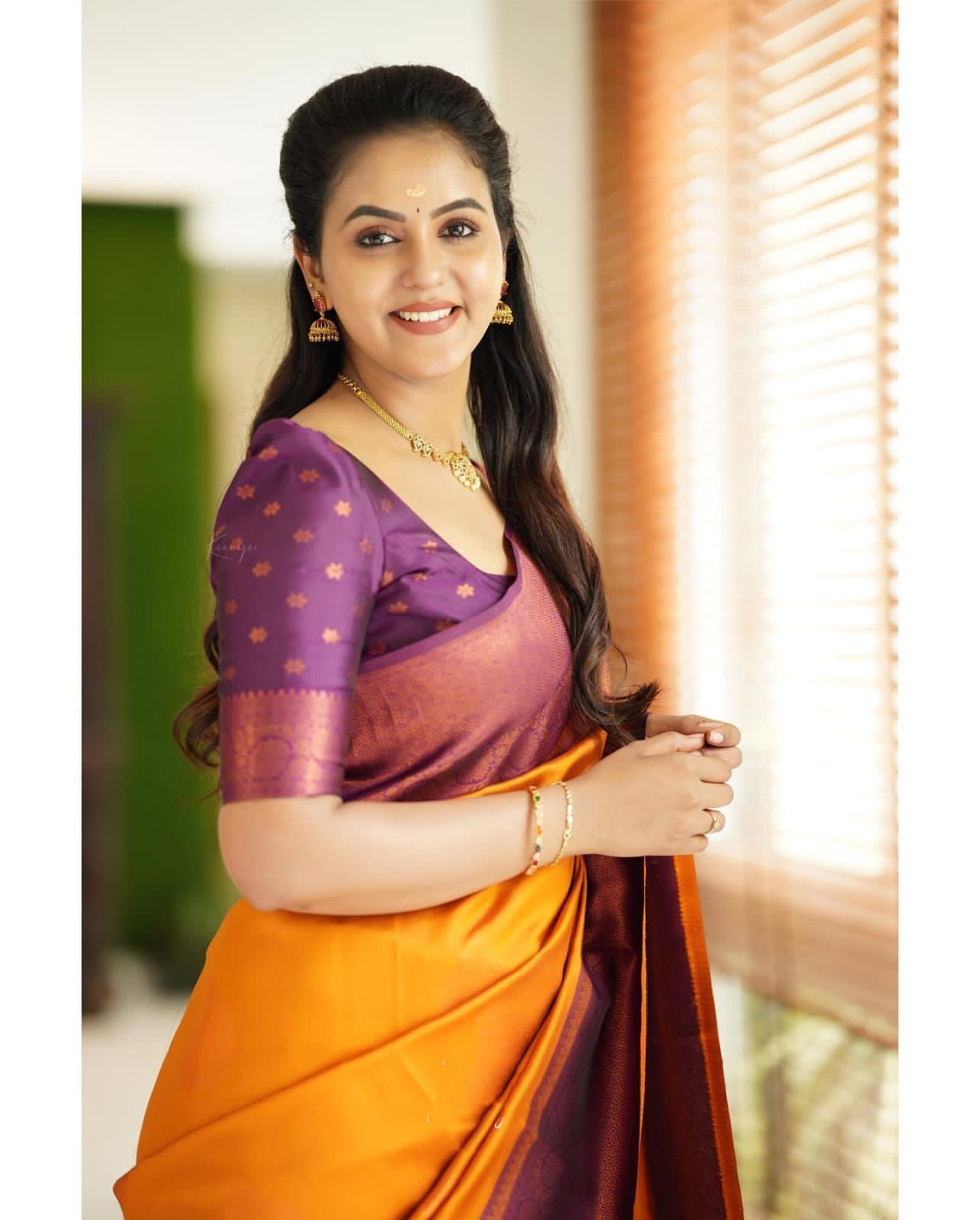 Mesmerising Yellow Banarasi Silk Saree With Wonderful Blouse Piece