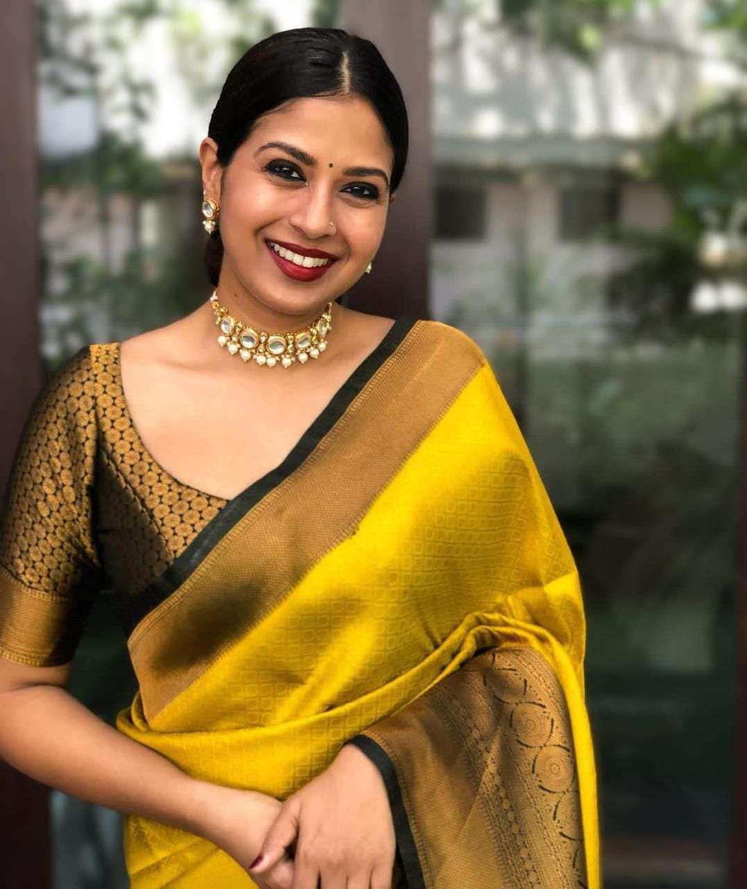 Magnetic Yellow Kanjivaram Silk Saree With Impressive Blouse Piece