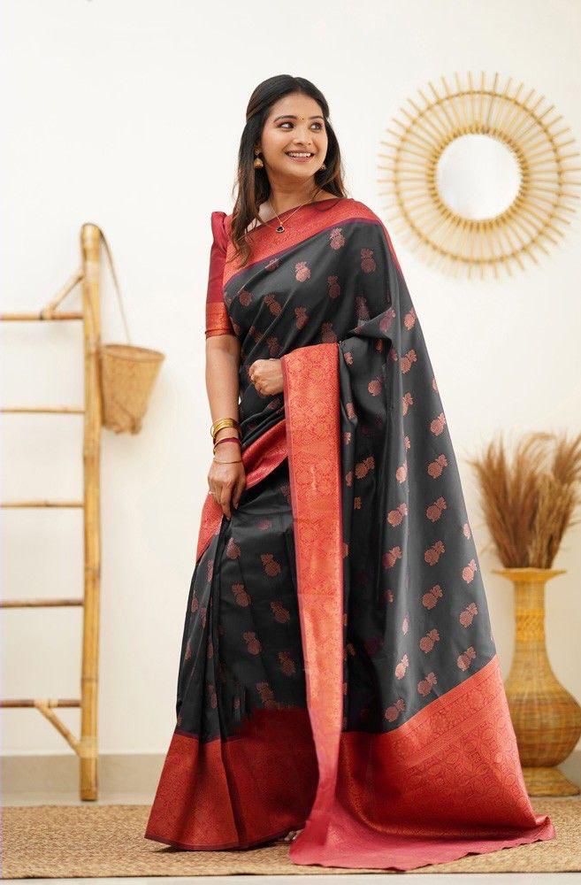 Angelic Black Banarasi Silk Saree With Mesmerising Blouse Piece