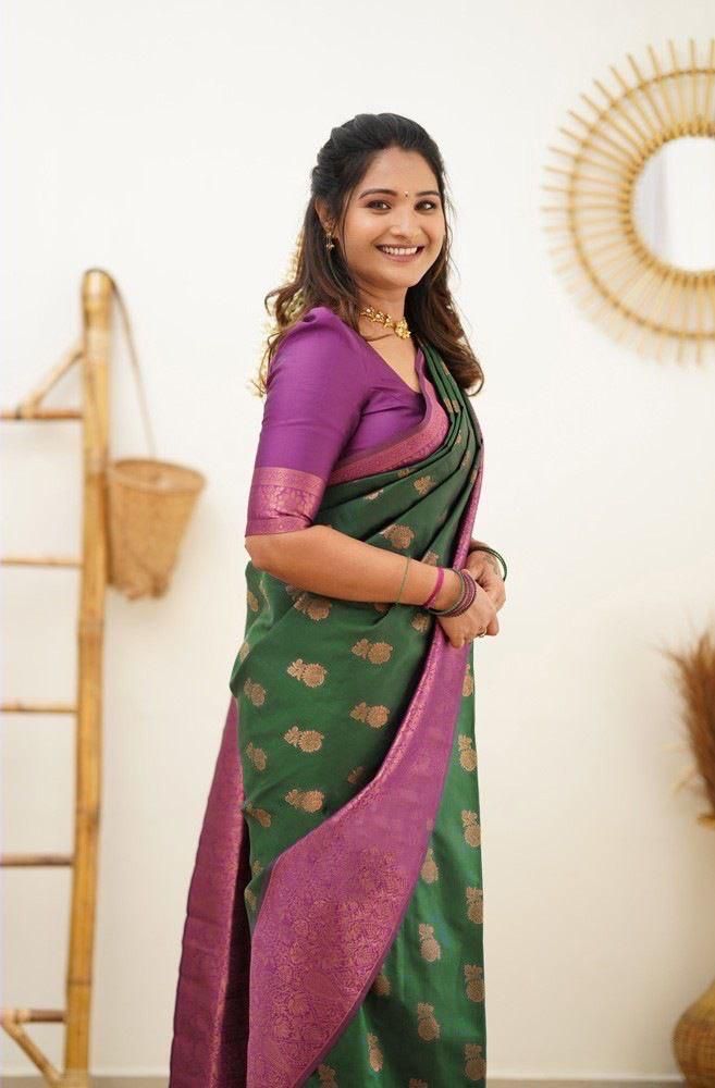 Dazzling Green Banarasi Silk Saree With Charming Blouse Piece