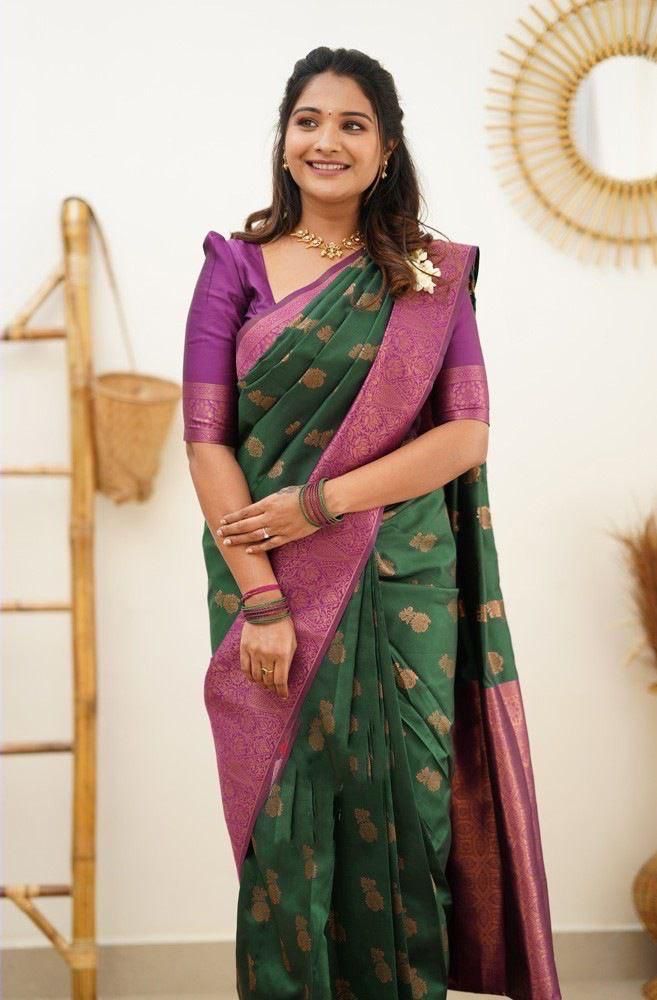 Dazzling Green Banarasi Silk Saree With Charming Blouse Piece