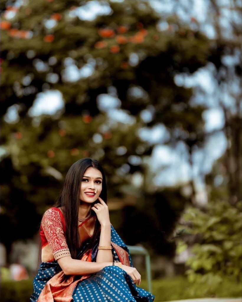 Enthralling Blue Soft Silk Saree With Amazing Blouse Piece