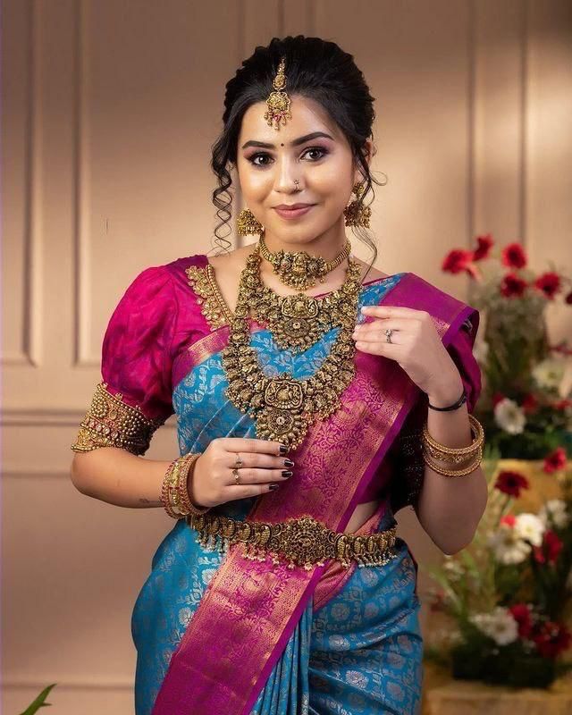 Charismatic Blue Soft Silk Saree With Wonderful Blouse Piece