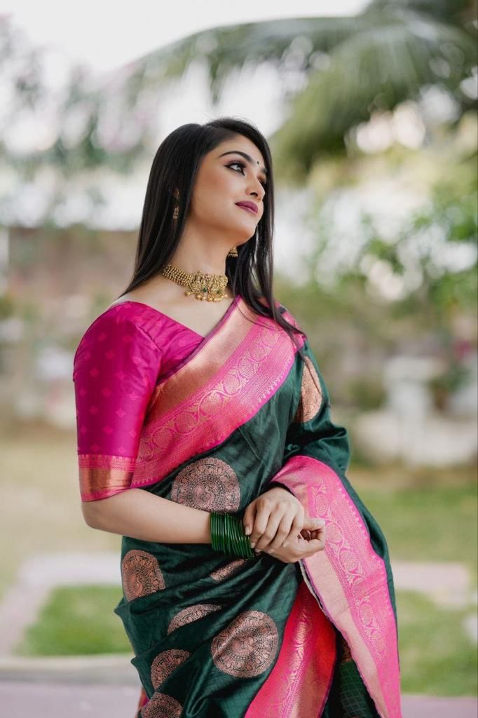 Elegant Green Banarasi Silk Saree With Charming Blouse Piece