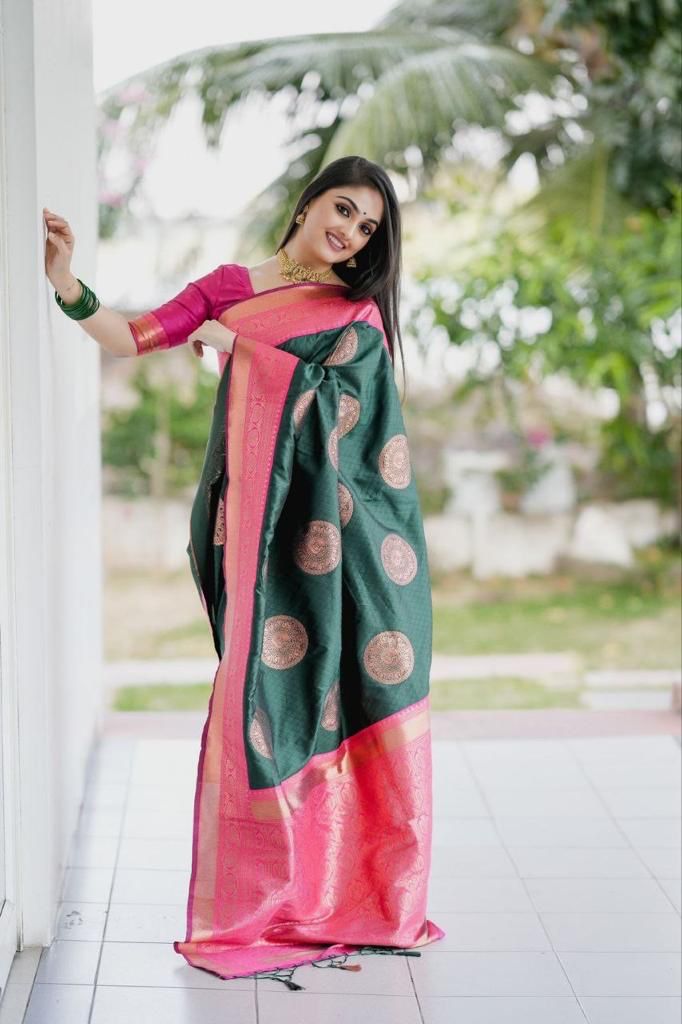 Elegant Green Banarasi Silk Saree With Charming Blouse Piece