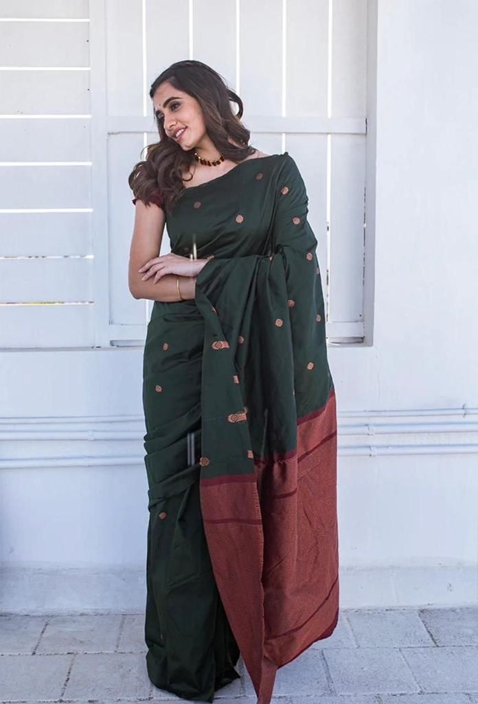 Desuetude Dark Green Soft Silk Saree With Excellent Blouse Piece