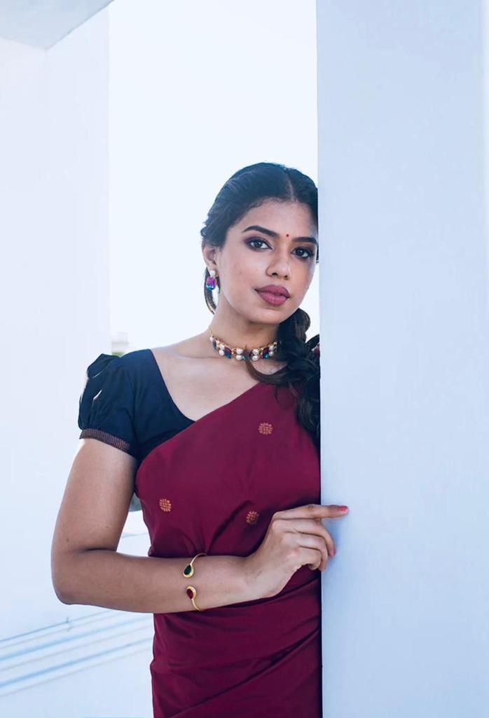 Susurrous Wine Soft Silk Saree With Excellent Blouse Piece