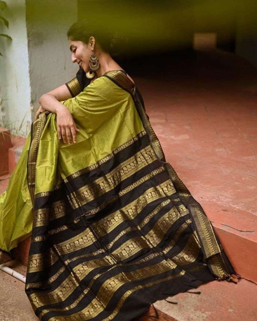 Fragrant Mehndi Soft Silk Saree With Susurrous Blouse Piece