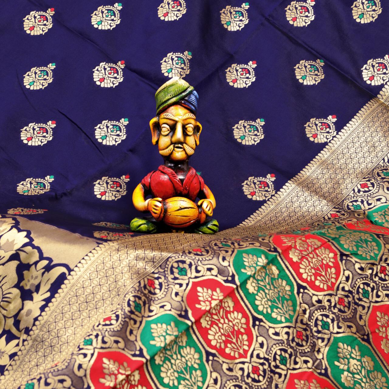 Arousing Blue Banarasi Silk Saree With Hypnotizing Blouse Piece