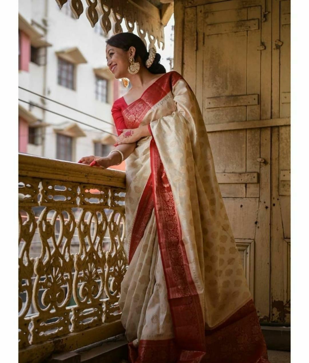 Melodious Beige Banarasi Silk Saree With Magical Blouse Piece