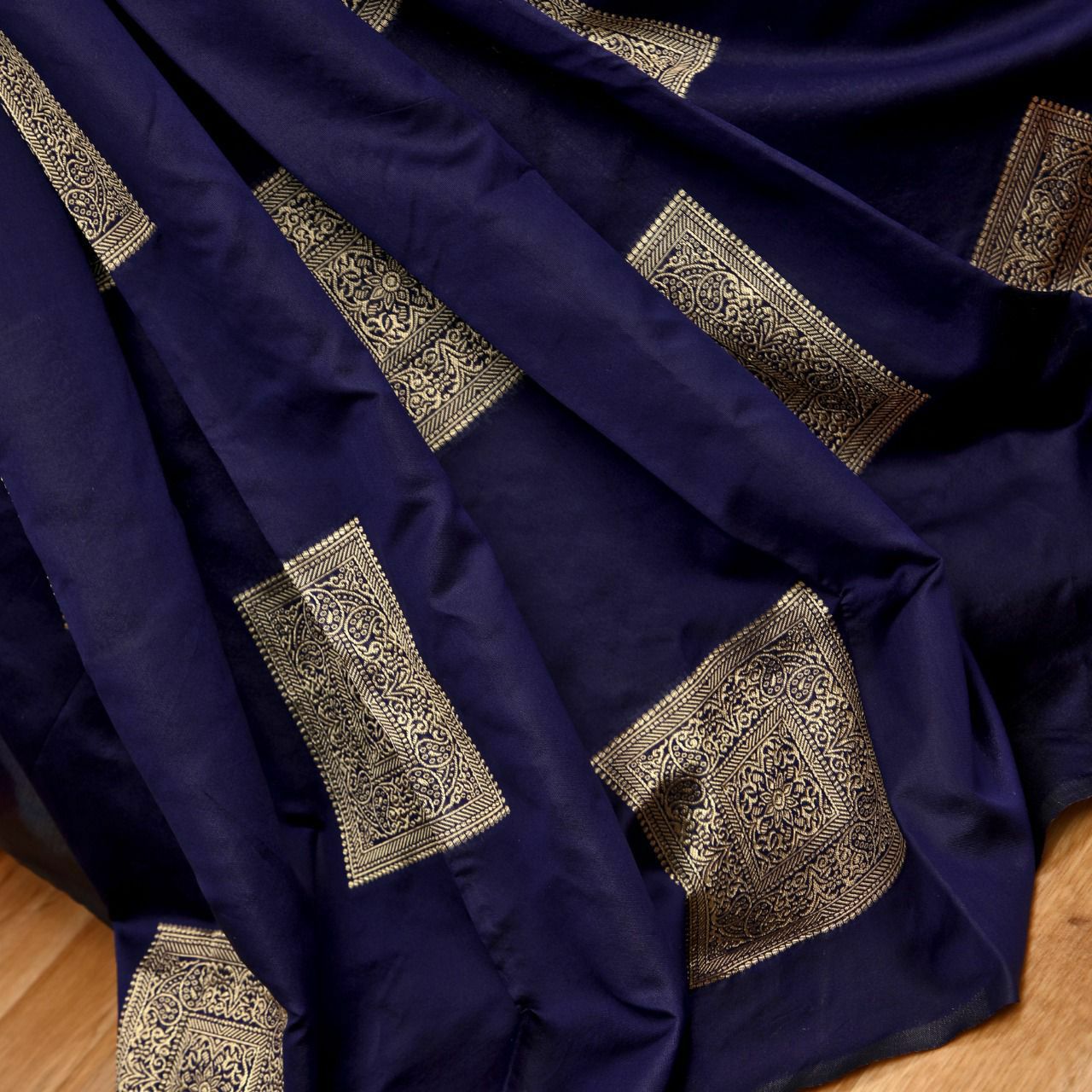 Enamored Blue Soft Silk Saree With Stylish Blouse Piece