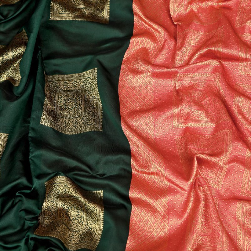 Tantalizing Green Soft Silk Saree With Stylish Blouse Piece