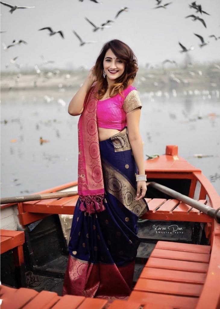 Angelic Blue Banarasi Silk Saree With Tuneful Blouse Piece