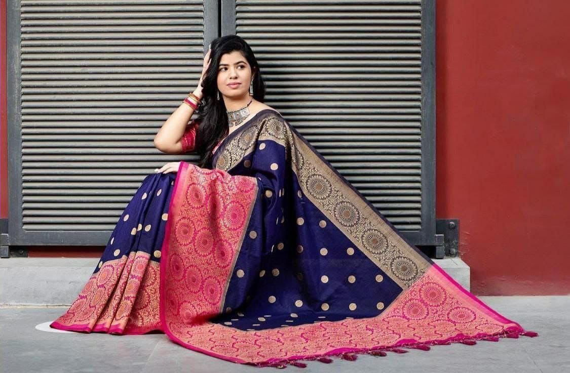 Angelic Blue Banarasi Silk Saree With Tuneful Blouse Piece