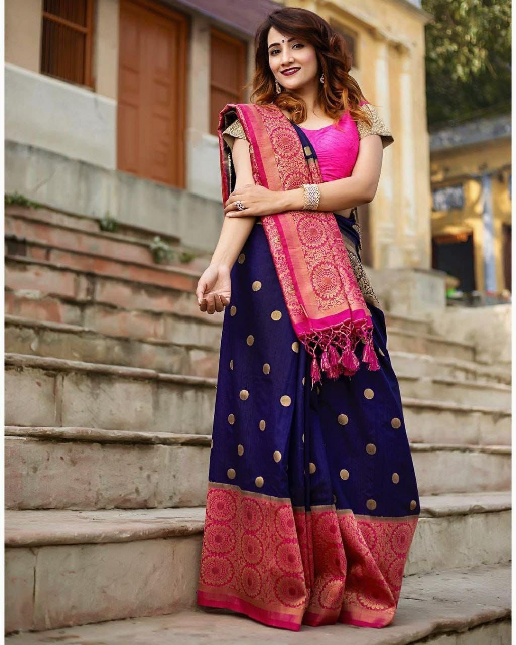 Angelic Blue Banarasi Silk Saree With Tuneful Blouse Piece
