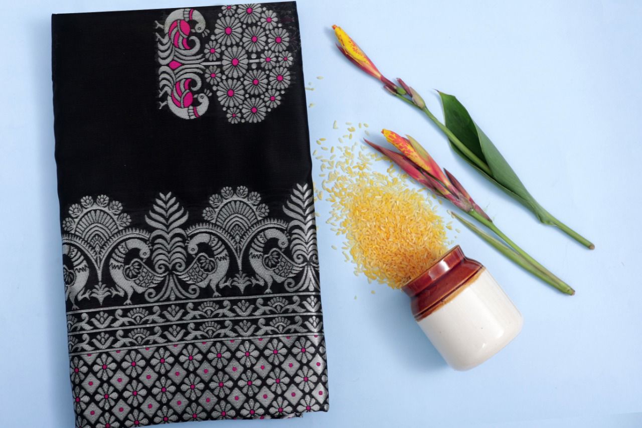 Radiant Black Banarasi Silk Saree With Breathtaking Blouse Piece