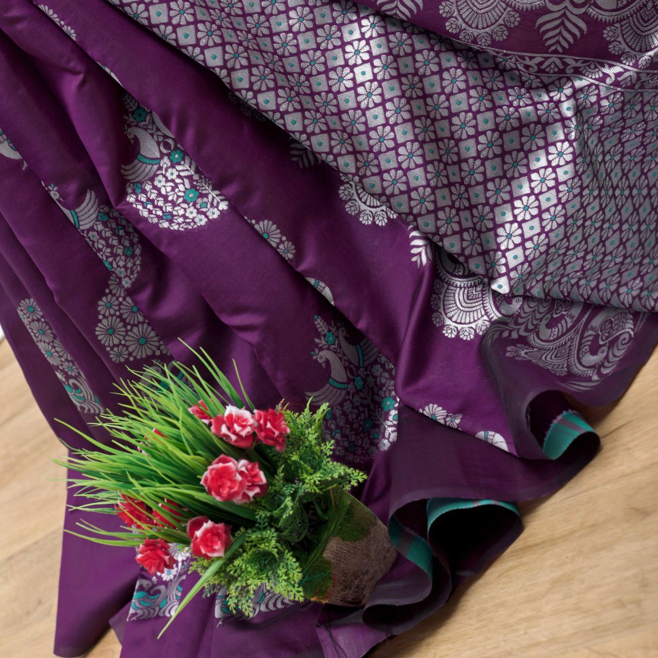 Mesmerizing Purple Banarasi Silk Saree With Alluring Blouse Piece