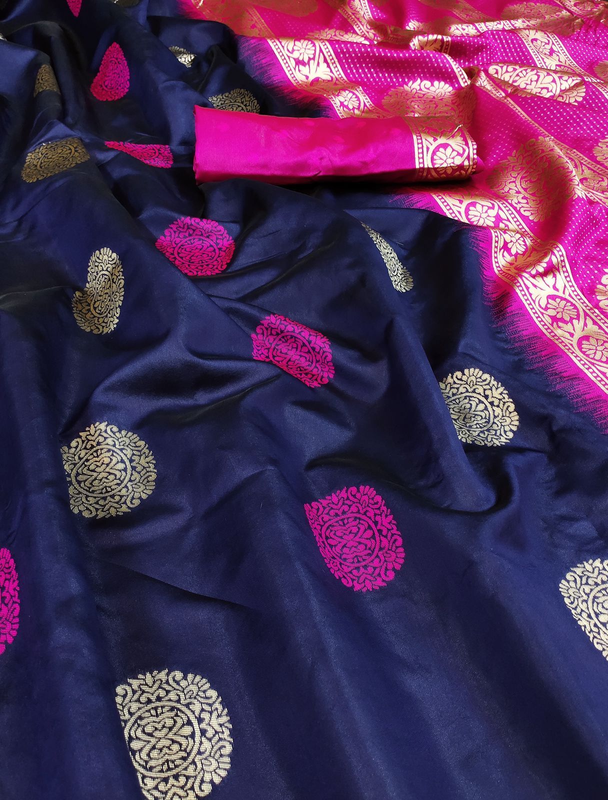 Entrancing Blue Soft Silk Saree With Jazzy Blouse Piece